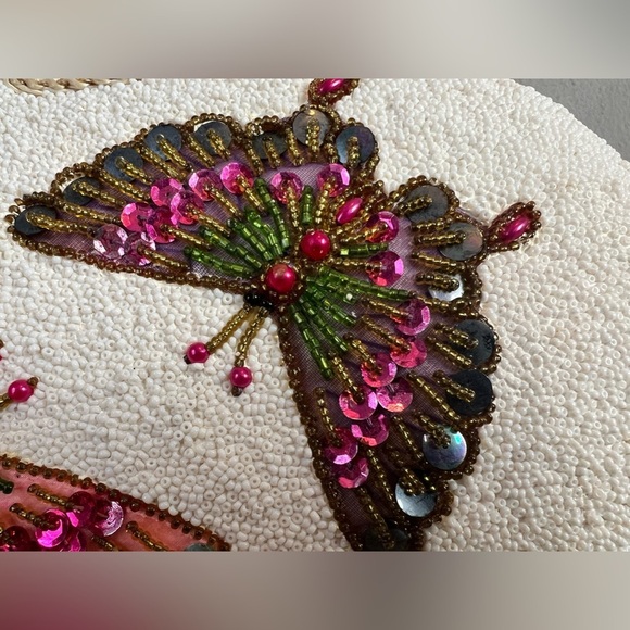 Vintage lucite beaded butterfly Adele wicker purse. - Picture 3 of 11